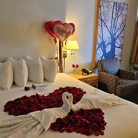 The Cedars Inn Hotel & Convention Centre Ґібсонс Екстер'єр фото