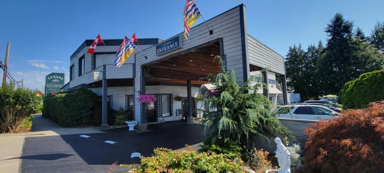 The Cedars Inn Hotel & Convention Centre Ґібсонс Екстер'єр фото